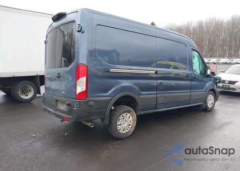 2024 Ford Transit-250 z USA, uszkodzony, nr VIN 1FTBR1C82RKB58959